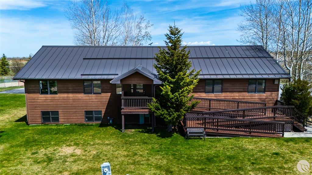 15 Two Willow Lane Property Photo 1