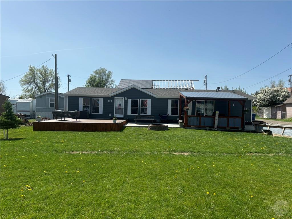 112 School St Property Photo