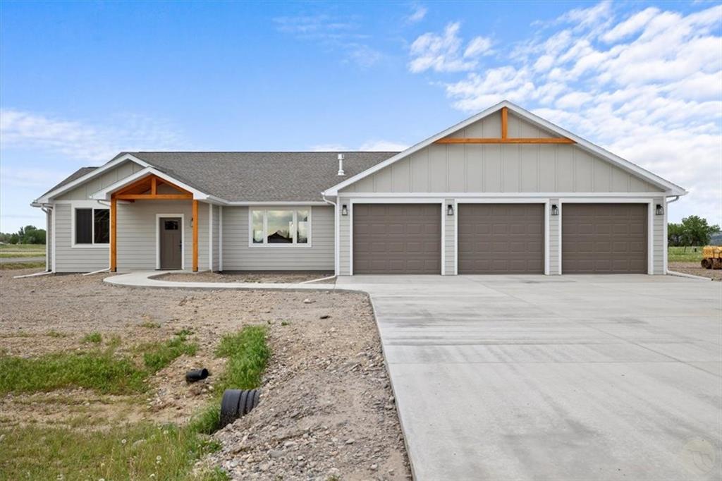 2529 Micks Street Property Photo