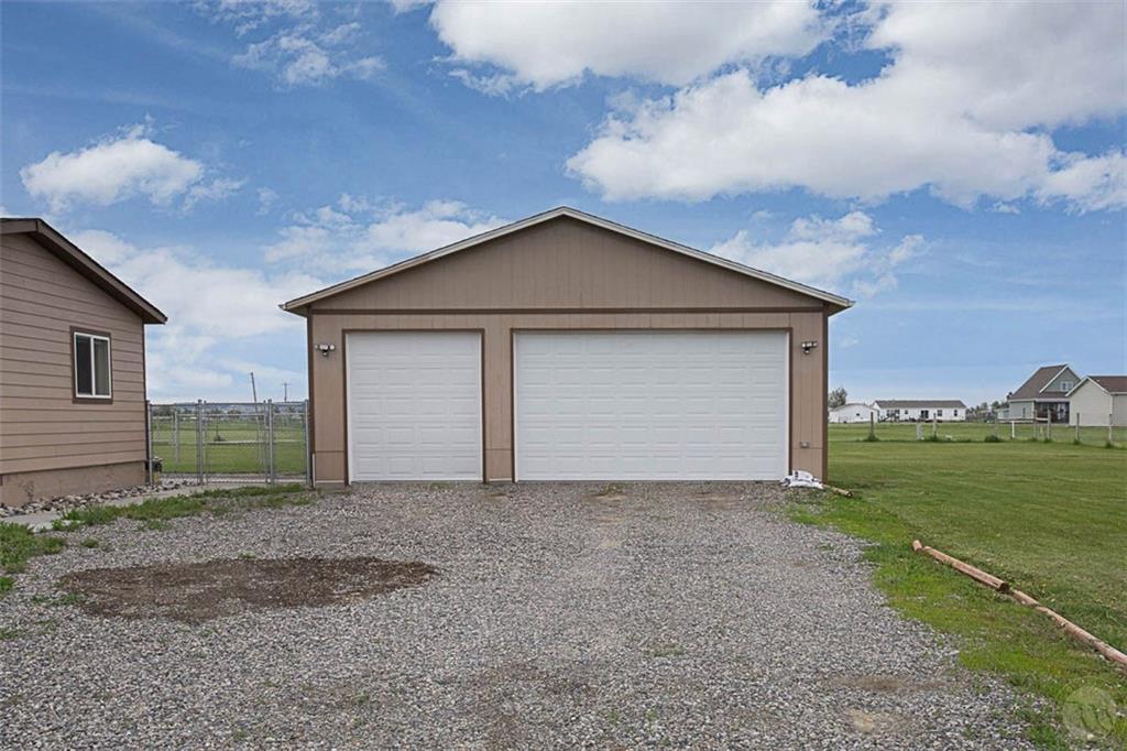 3964 Osness Road Property Photo 3
