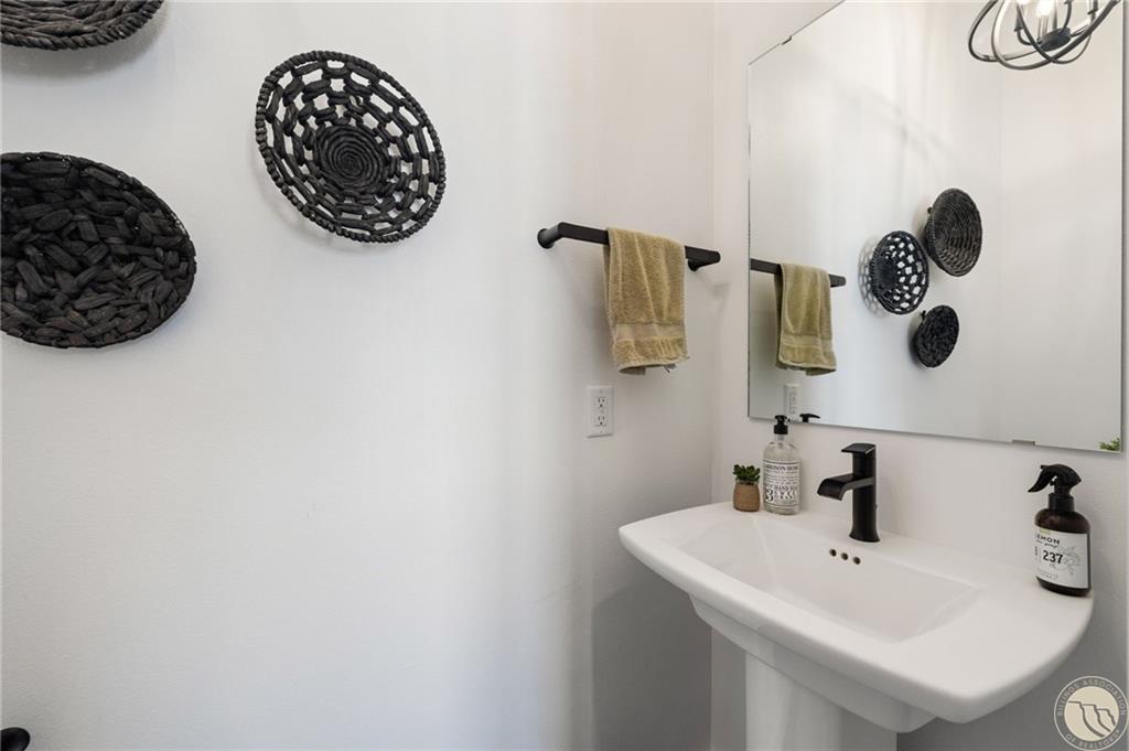 4706 Sky Vista Court Property Photo 6