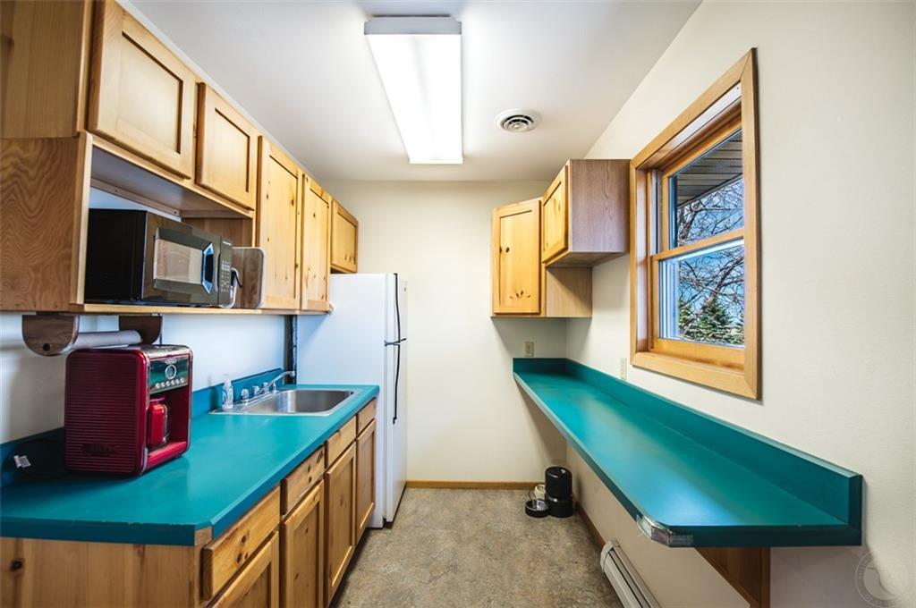 15 Two Willow Lane Property Photo 15