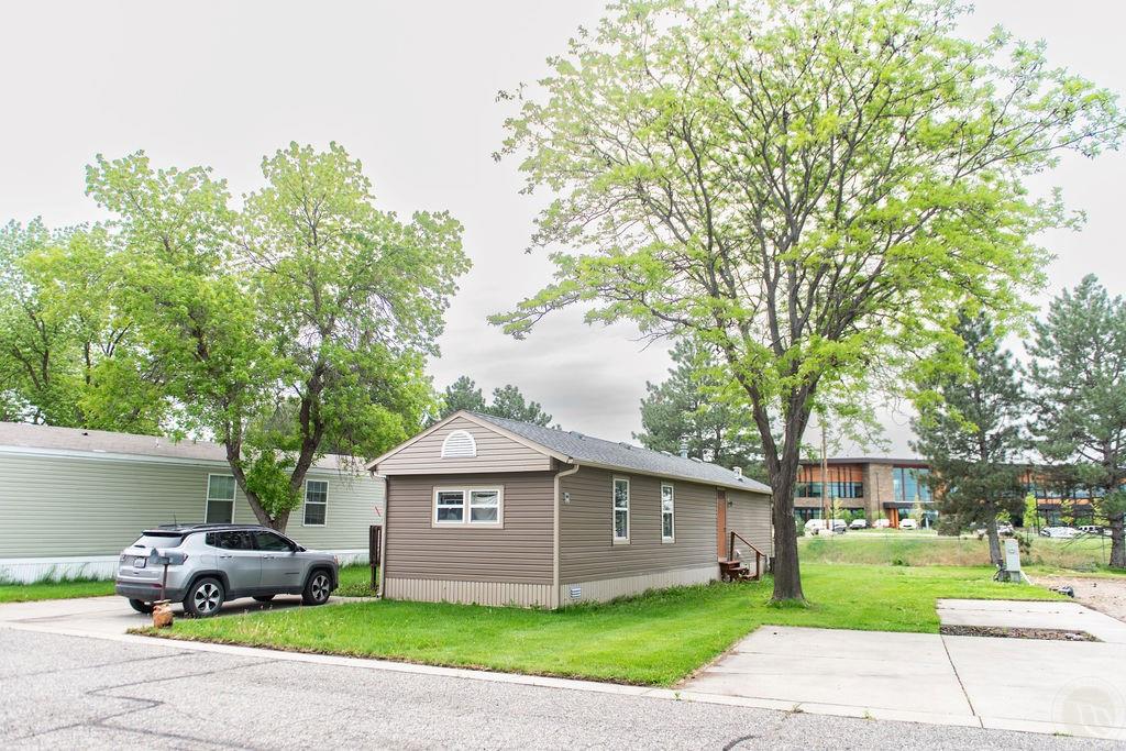24 Willow Bend Property Photo