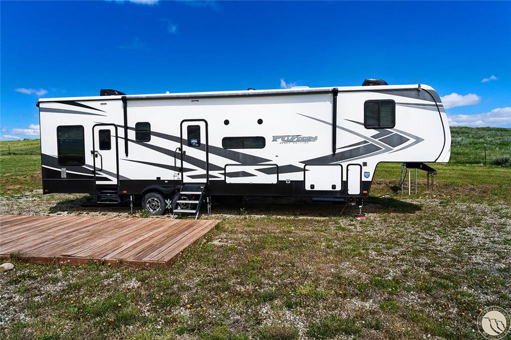 112 Garnet Boulevard Property Photo 22