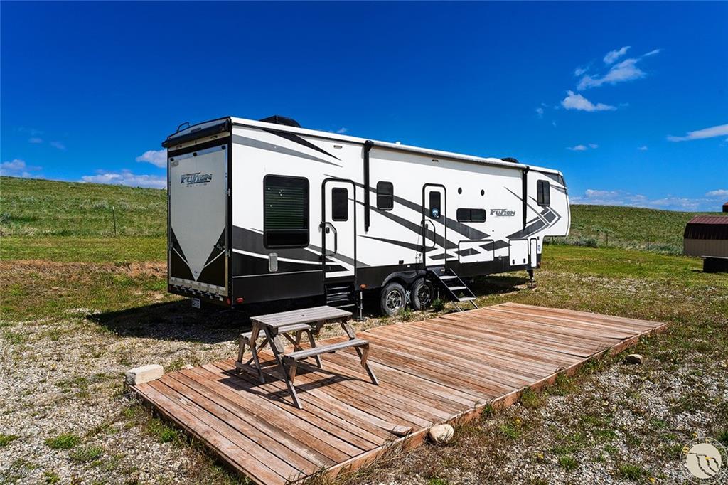 112 Garnet Boulevard Property Photo 23