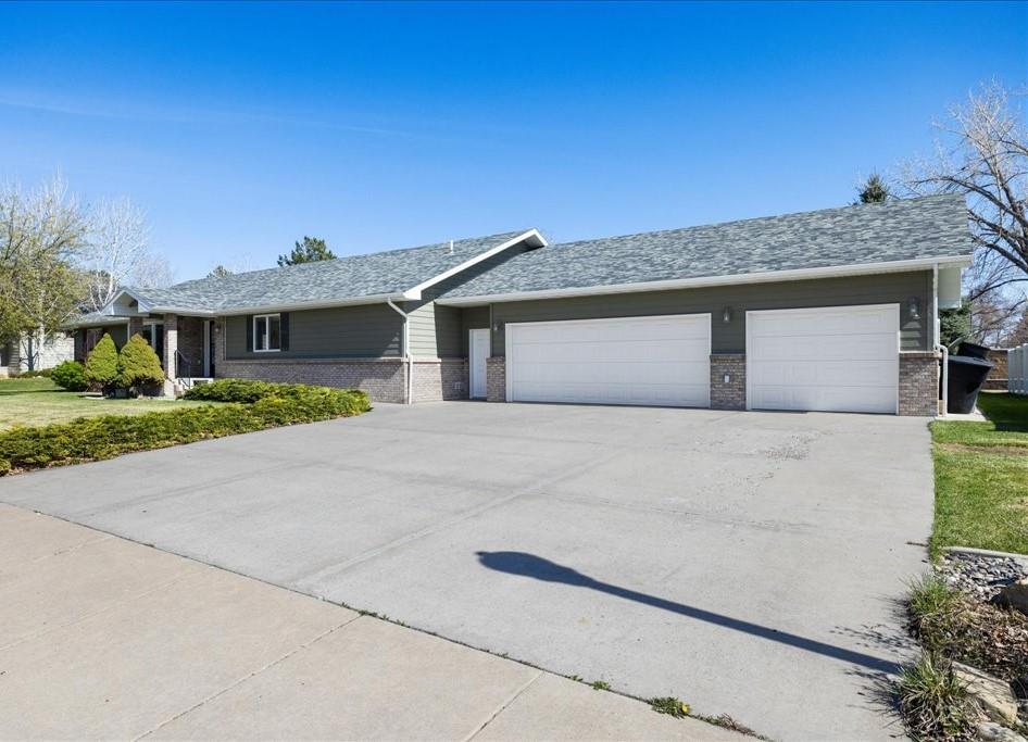 2466 Southridge Drive Property Photo 1