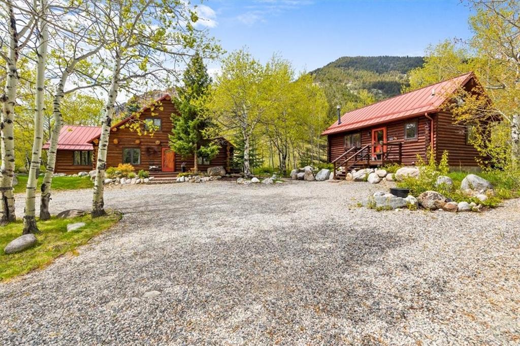 25 Biorn Ln Property Photo