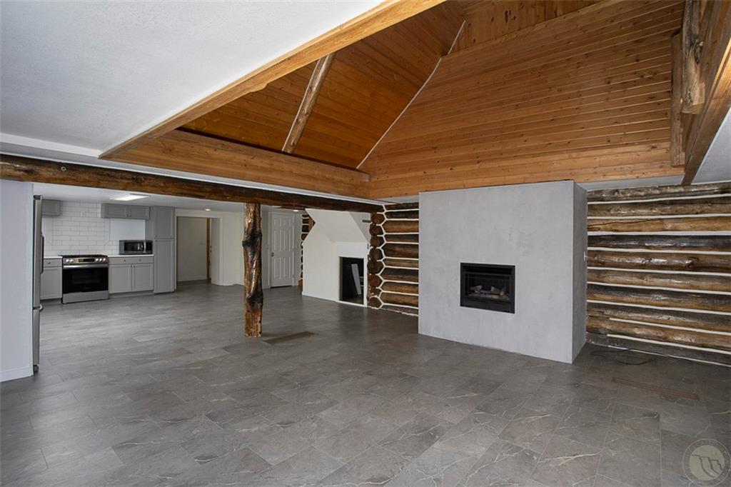 5 Comanche Trail Property Photo 12