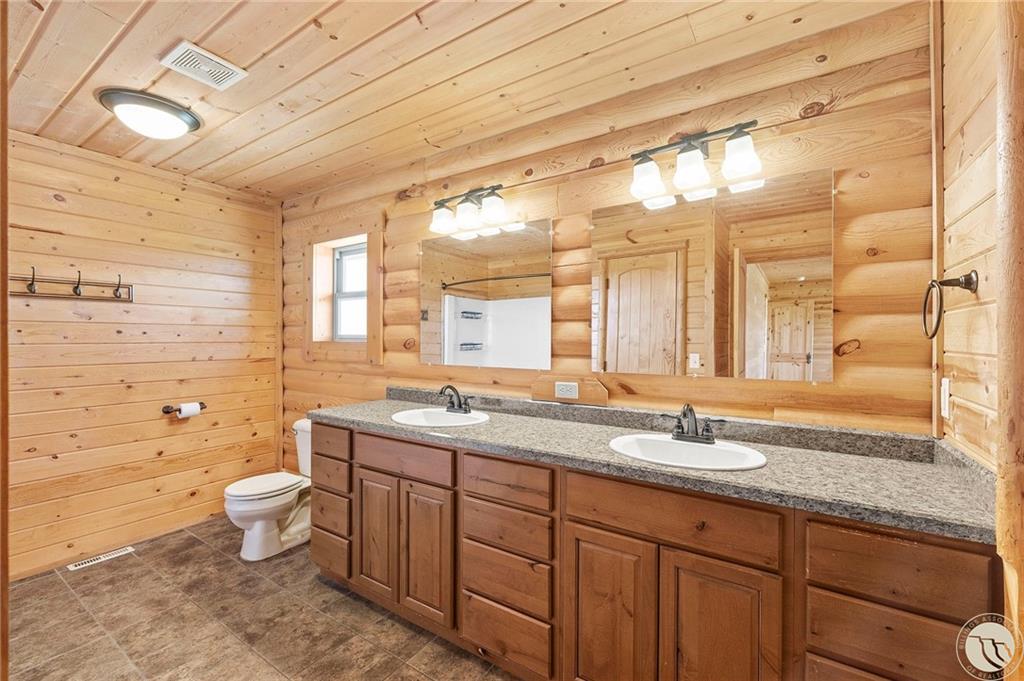 9774 Bison Road Property Photo 18