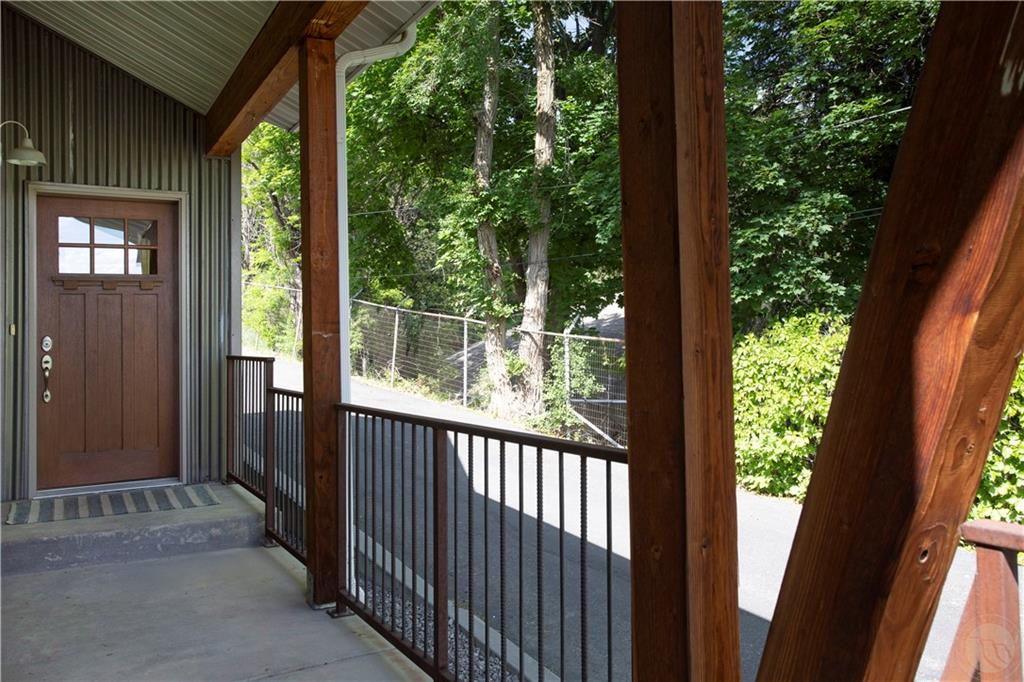 413 Rimrock Road Property Photo 2