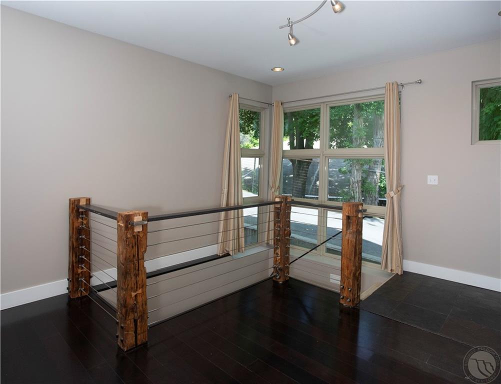 413 Rimrock Road Property Photo 4