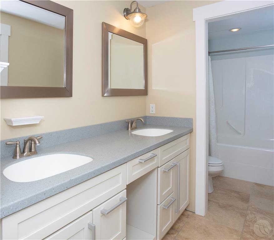 413 Rimrock Road Property Photo 28