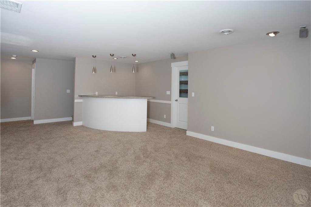 413 Rimrock Road Property Photo 32