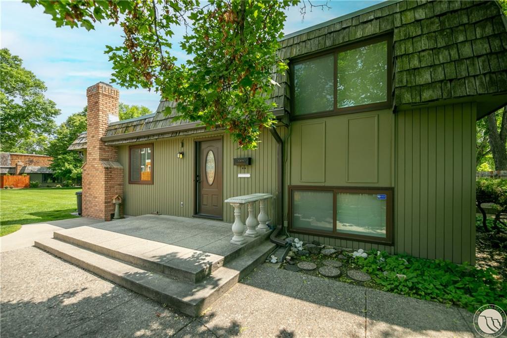 1209 18th Street W 1 Property Photo 1