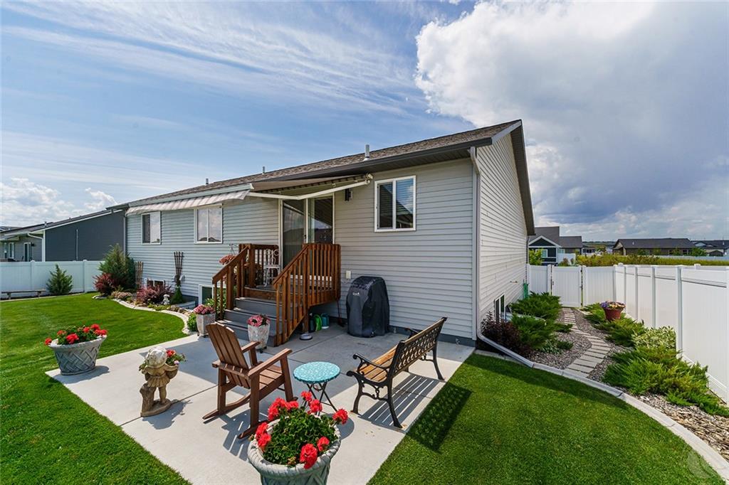 2253 Gleneagles Boulevard Property Photo 3