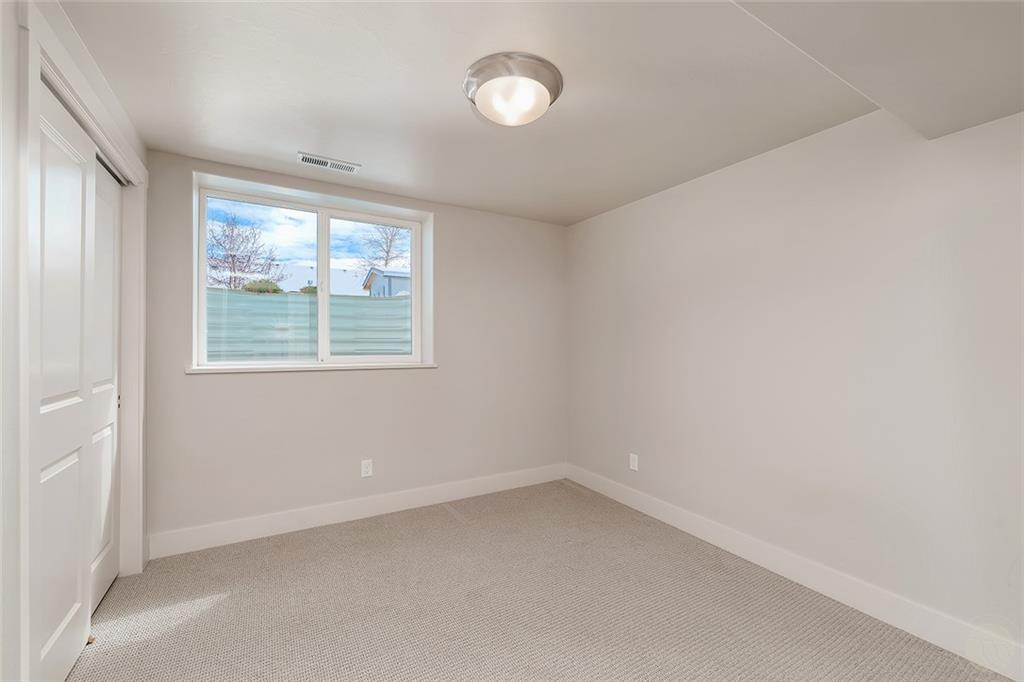 2253 Gleneagles Boulevard Property Photo 18