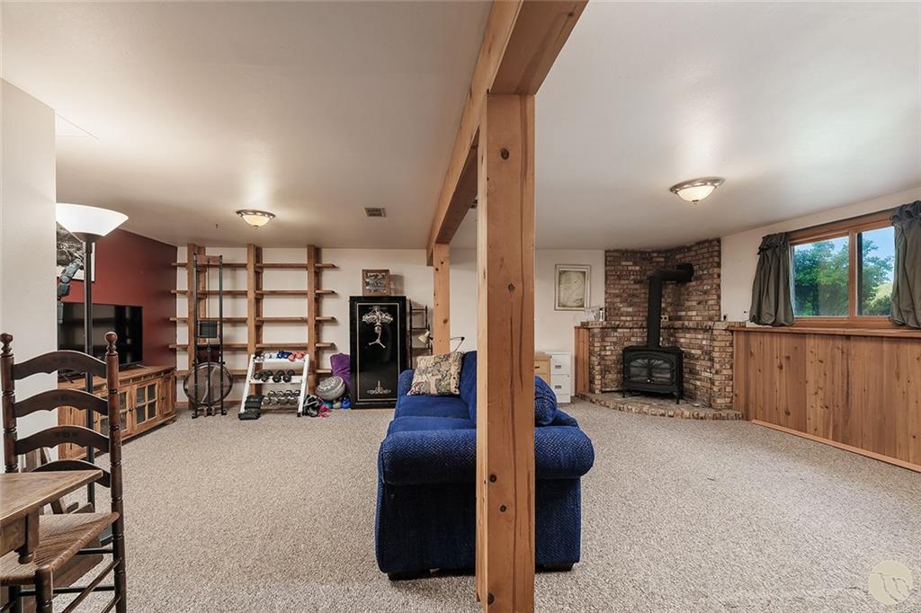54 E Shane Creek Rd Property Photo 18