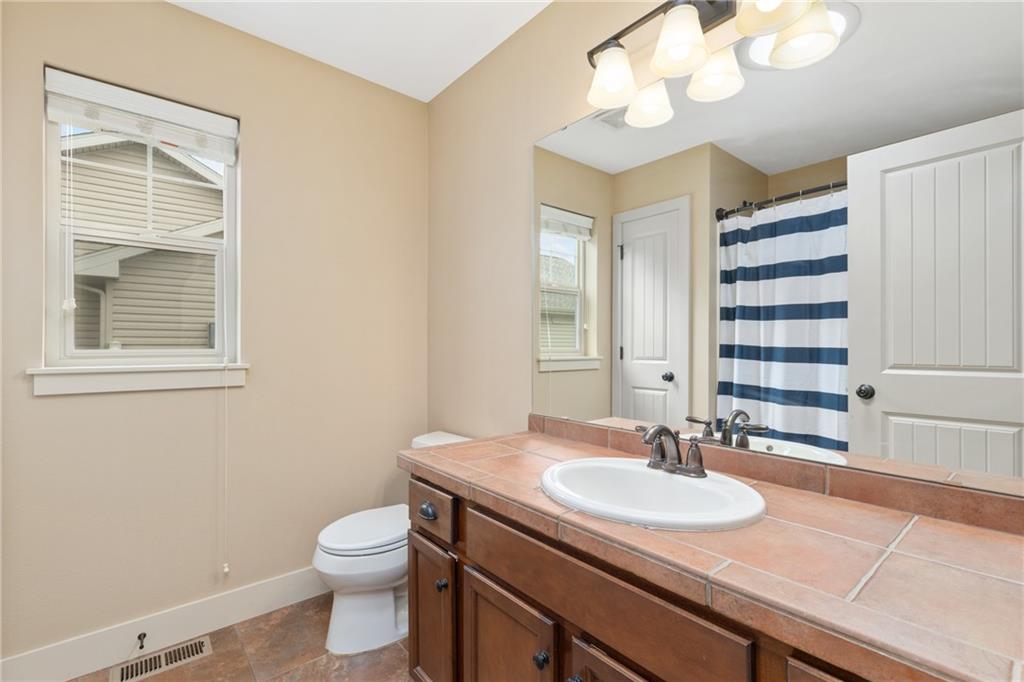 3724 Avenue F Property Photo 19