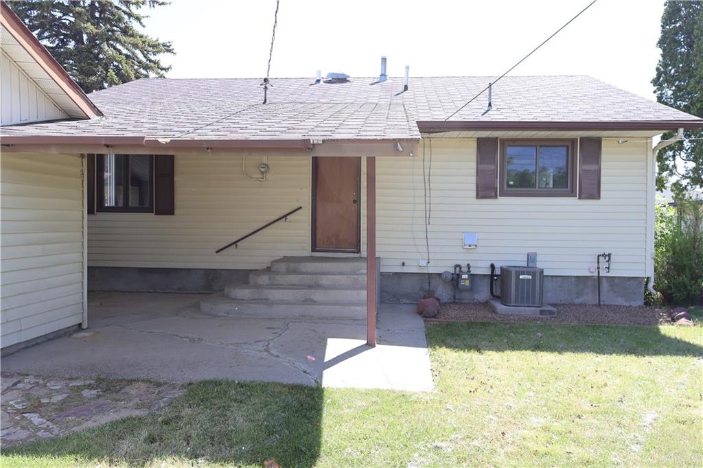 1034 1st Avenue Property Photo 4