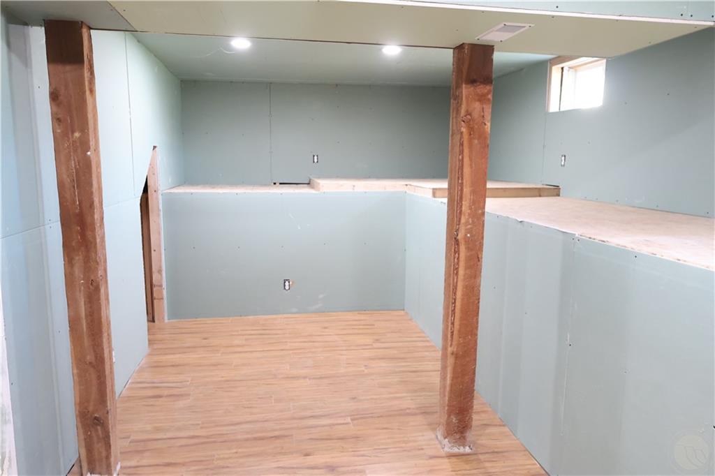 1034 1st Avenue Property Photo 25