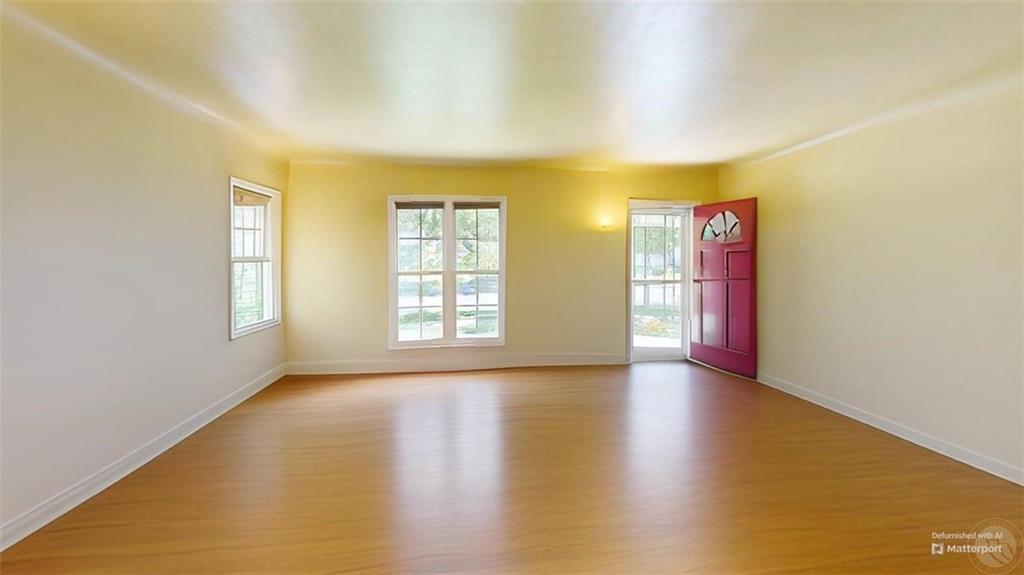 107 Avenue C Property Photo 4