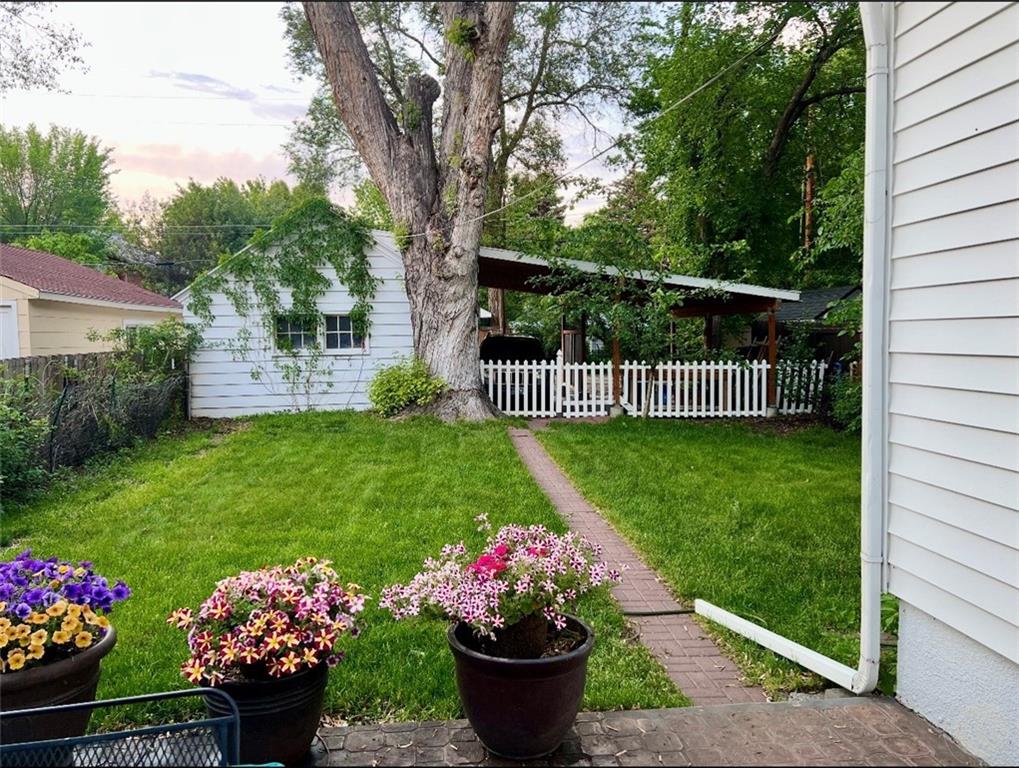 107 Avenue C Property Photo 27