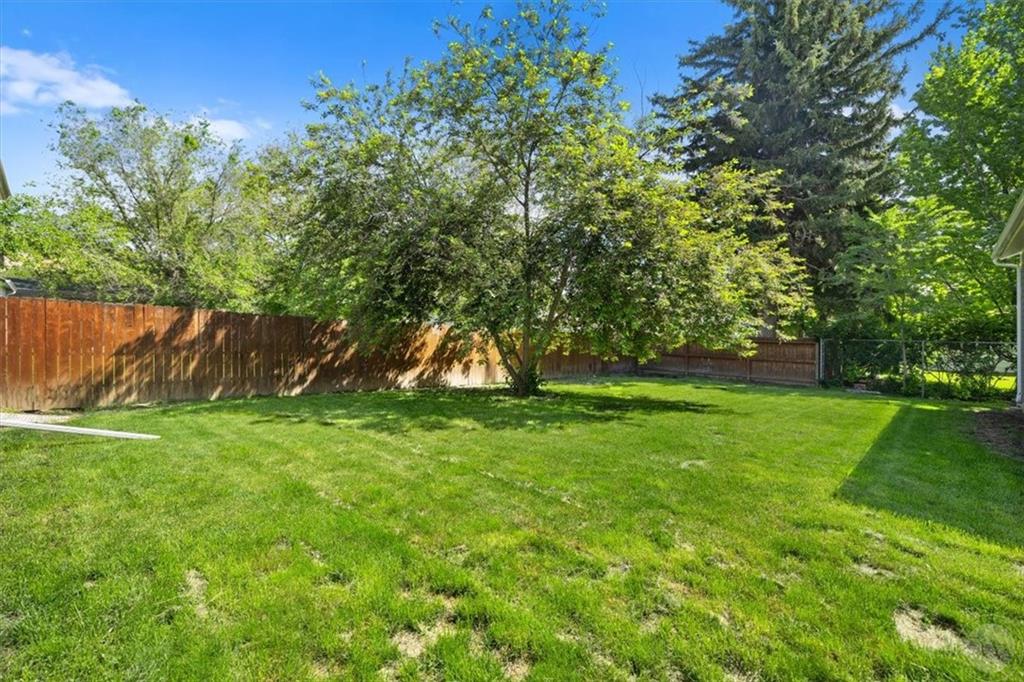 2707 Louise Lane Property Photo 8