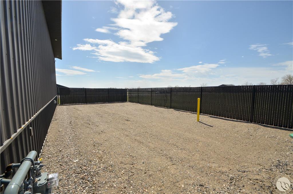 6936 A/b All Terraine Avenue Property Photo 5