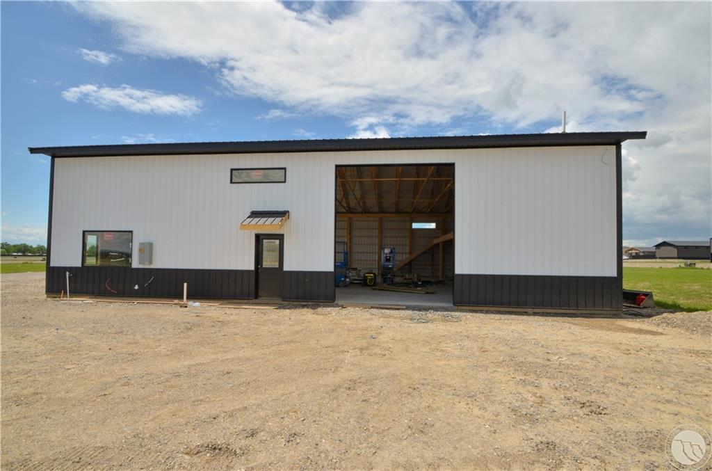 6911 Backcountry Avenue Property Photo 3