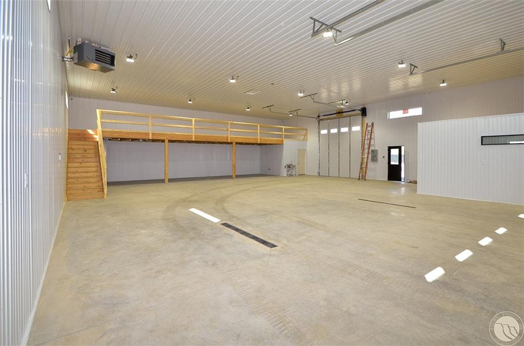 6911 Backcountry Avenue Property Photo 9