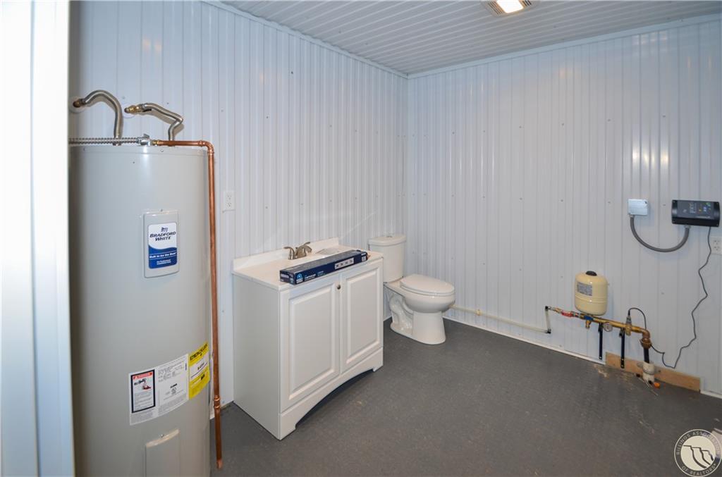 6911 Backcountry Avenue Property Photo 17