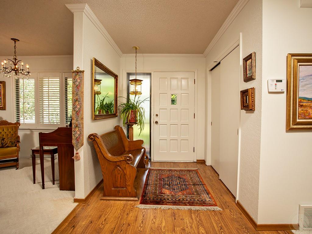 4748 Rimrock Rd Property Photo 6