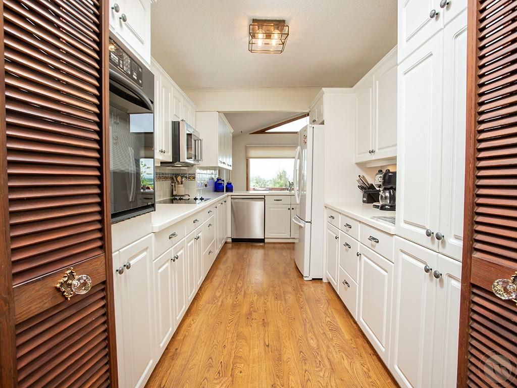 4748 Rimrock Rd Property Photo 10