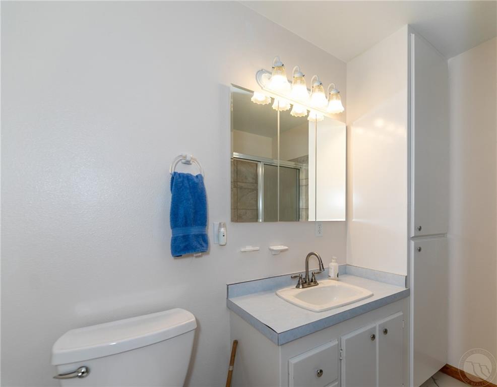 10 Elizabeth Ave Property Photo 15
