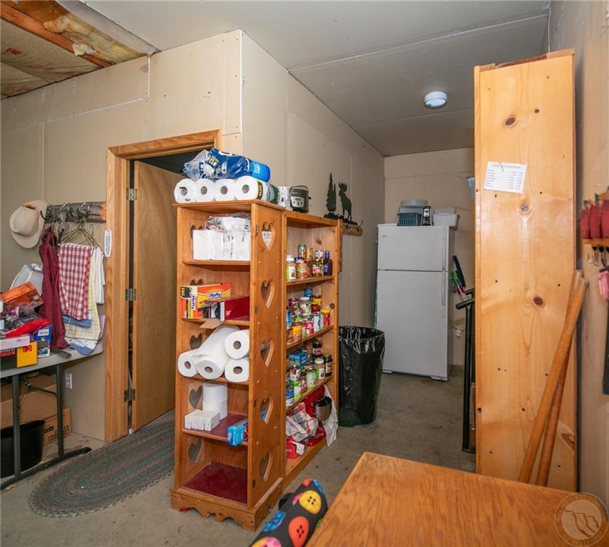 10 Elizabeth Ave Property Photo 25