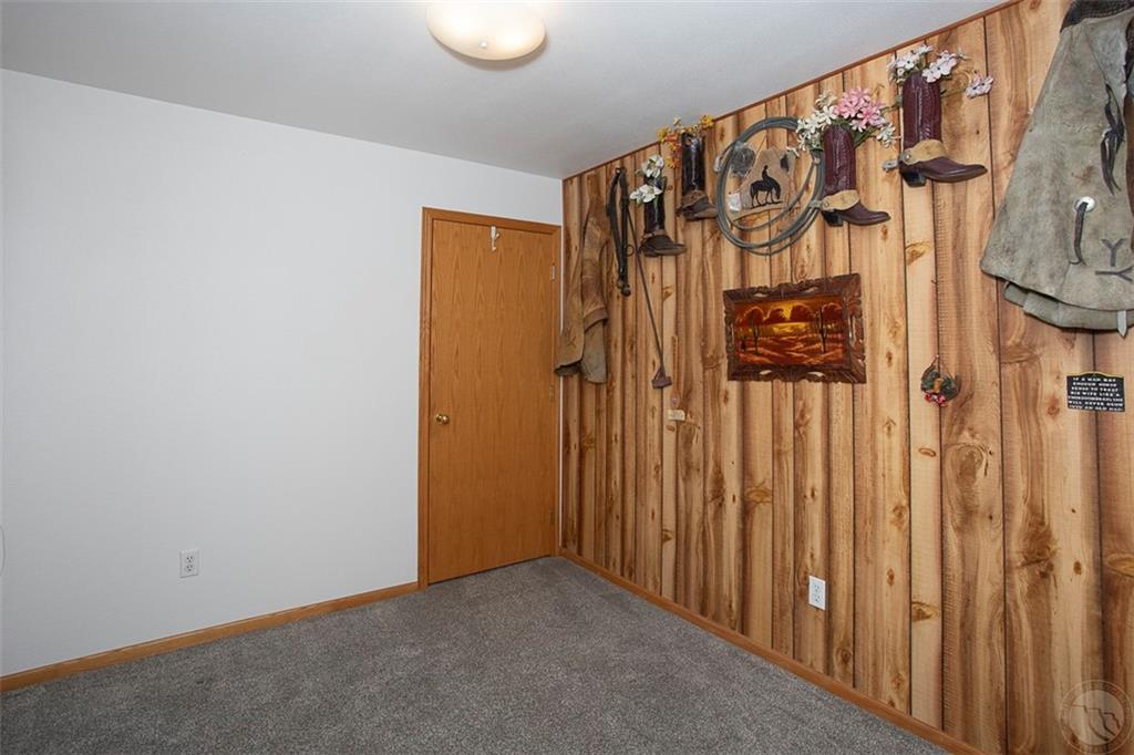 6639 Hackney Property Photo 12