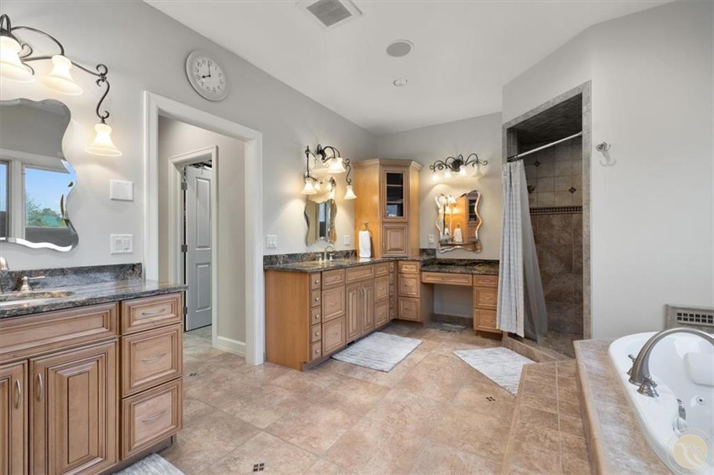 5217 Blue Heron Dr. Property Photo 14