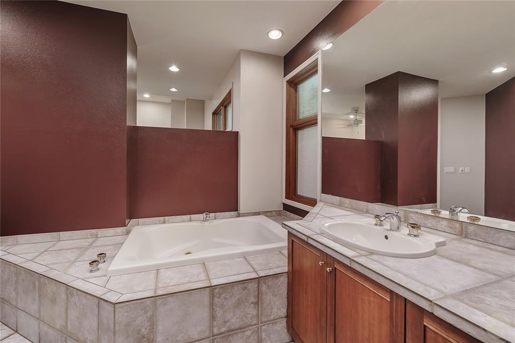 9 Stanford Ct Property Photo 14