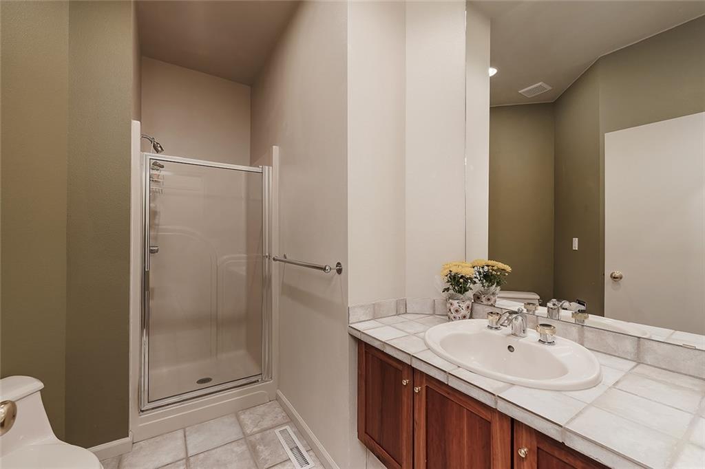 9 Stanford Ct Property Photo 16