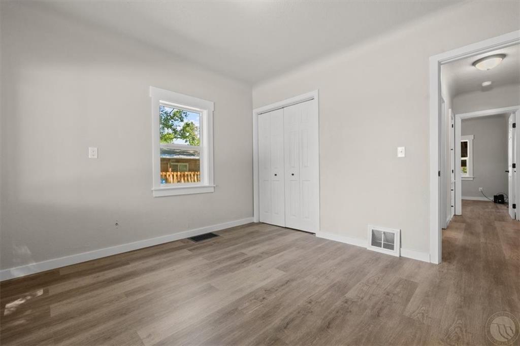 643 Parkhill Property Photo 14