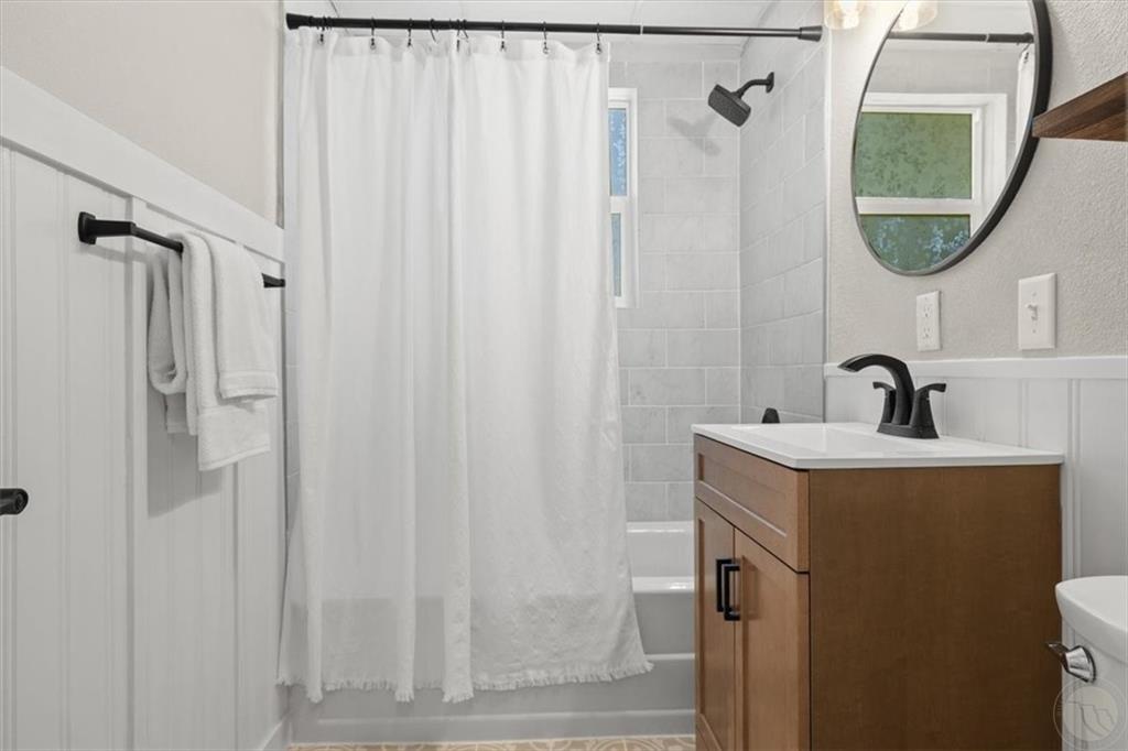 643 Parkhill Property Photo 17