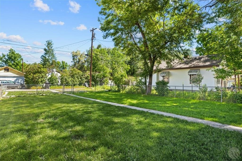 643 Parkhill Property Photo 30