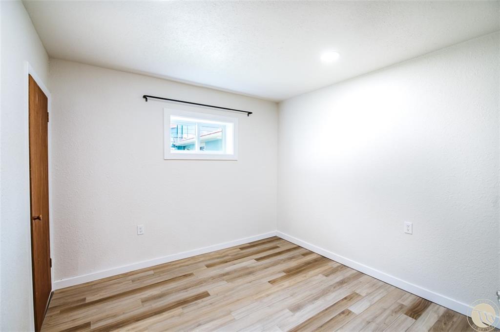 409 Word Ave N Property Photo 22