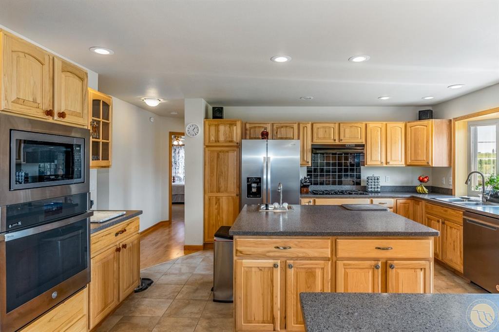 27 Beavertail Road Property Photo 12