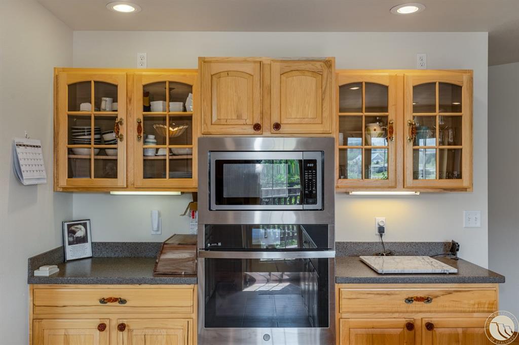 27 Beavertail Road Property Photo 15