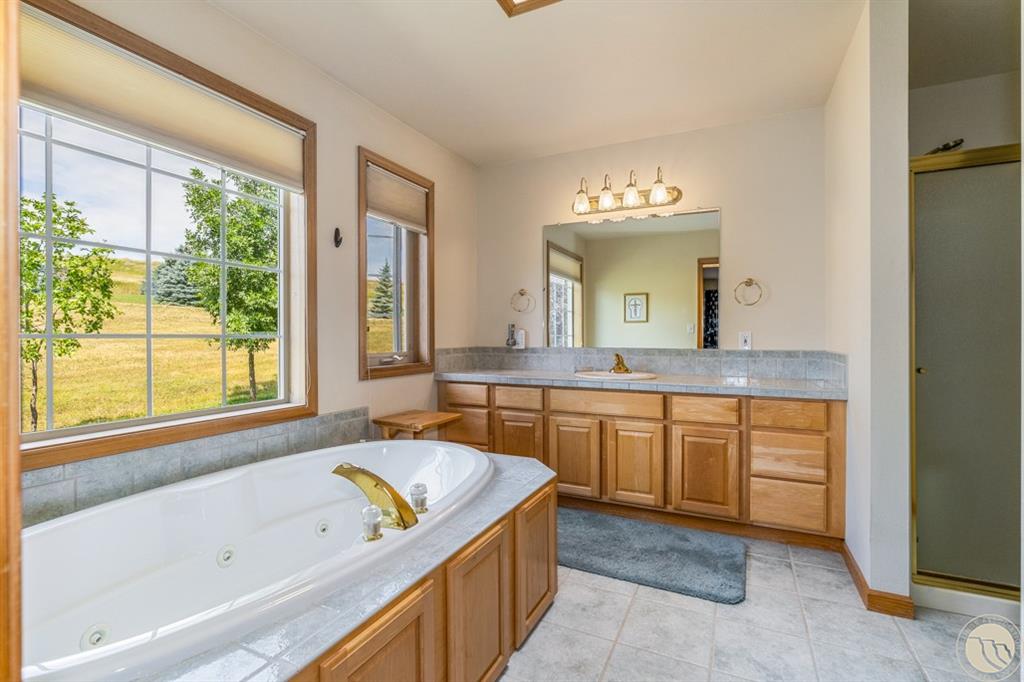 27 Beavertail Road Property Photo 24