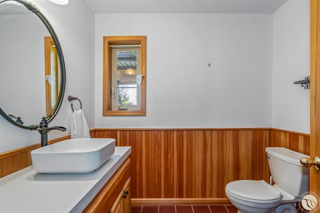 27 Beavertail Road Property Photo 28