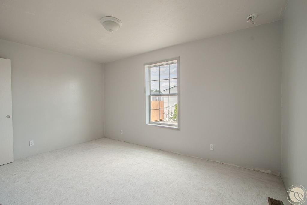 820 Piper Loop Property Photo 15