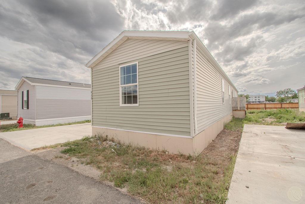 820 Piper Loop Property Photo 17