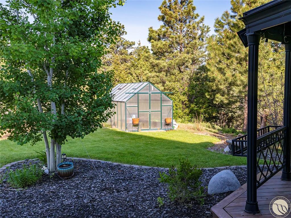 639 Clear Creek Road Property Photo 5